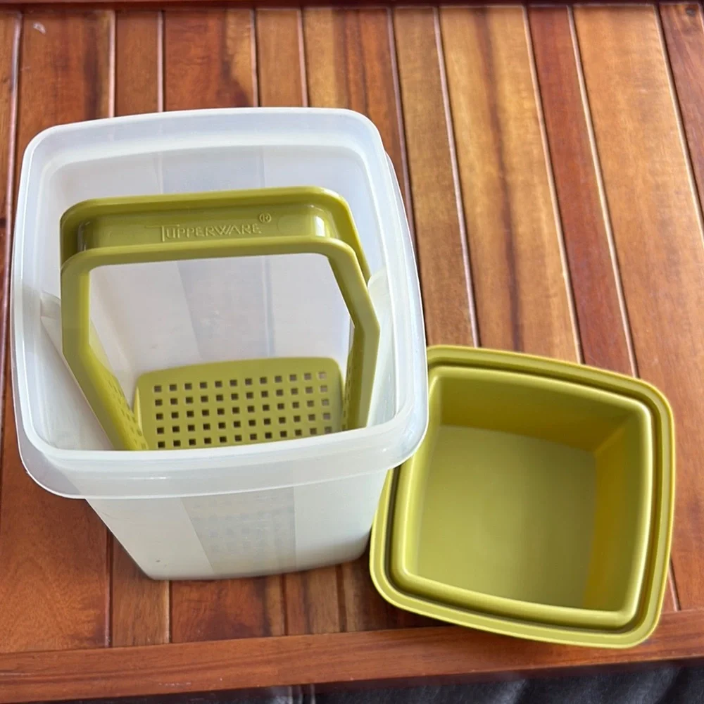 Vintage Green Tupperware Pickle Keeper Container & Drainer